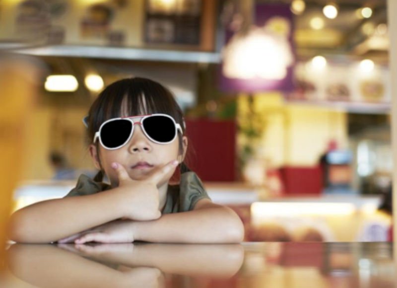 (image: Small girl solopreneur.)